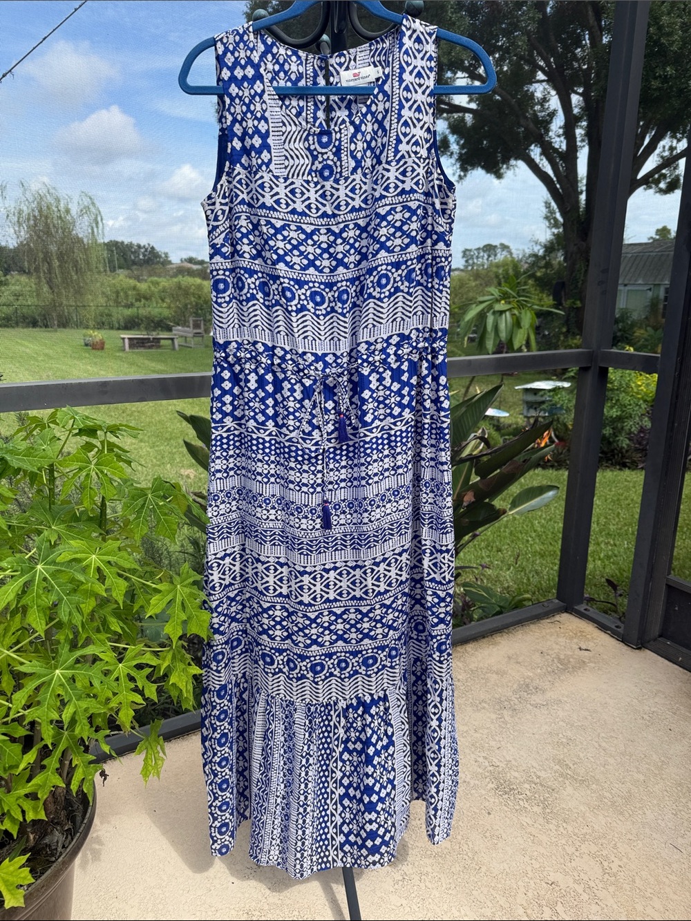 Vineyard Vines silk Blue and White Sleeveless Printed Maxi Dress